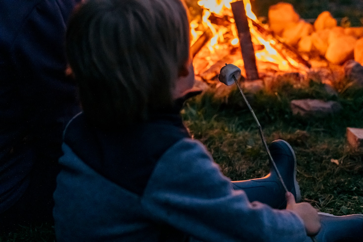 Kreative Aktivitäten für Kinder beim Camping